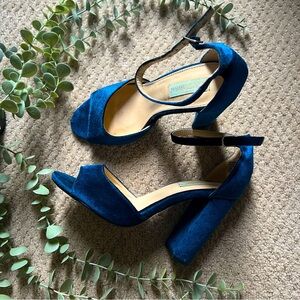 🦋Betsy Johnson Carly Blue Velvet Block Strap Heels